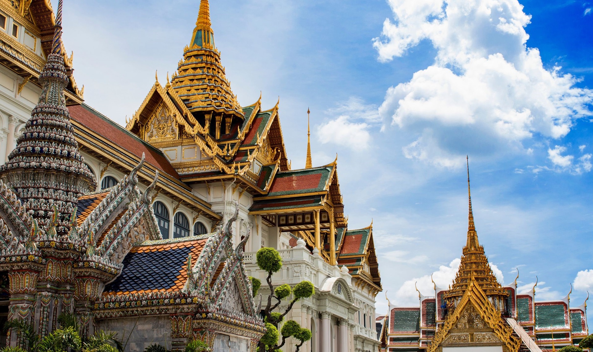 Grand Palace Bangkok | #Bangkok #Thailandia #viaggigiovani Grand Palace Bangkok | Cosa Vedere a Bangkok | Canva | Viaggigiovani.it