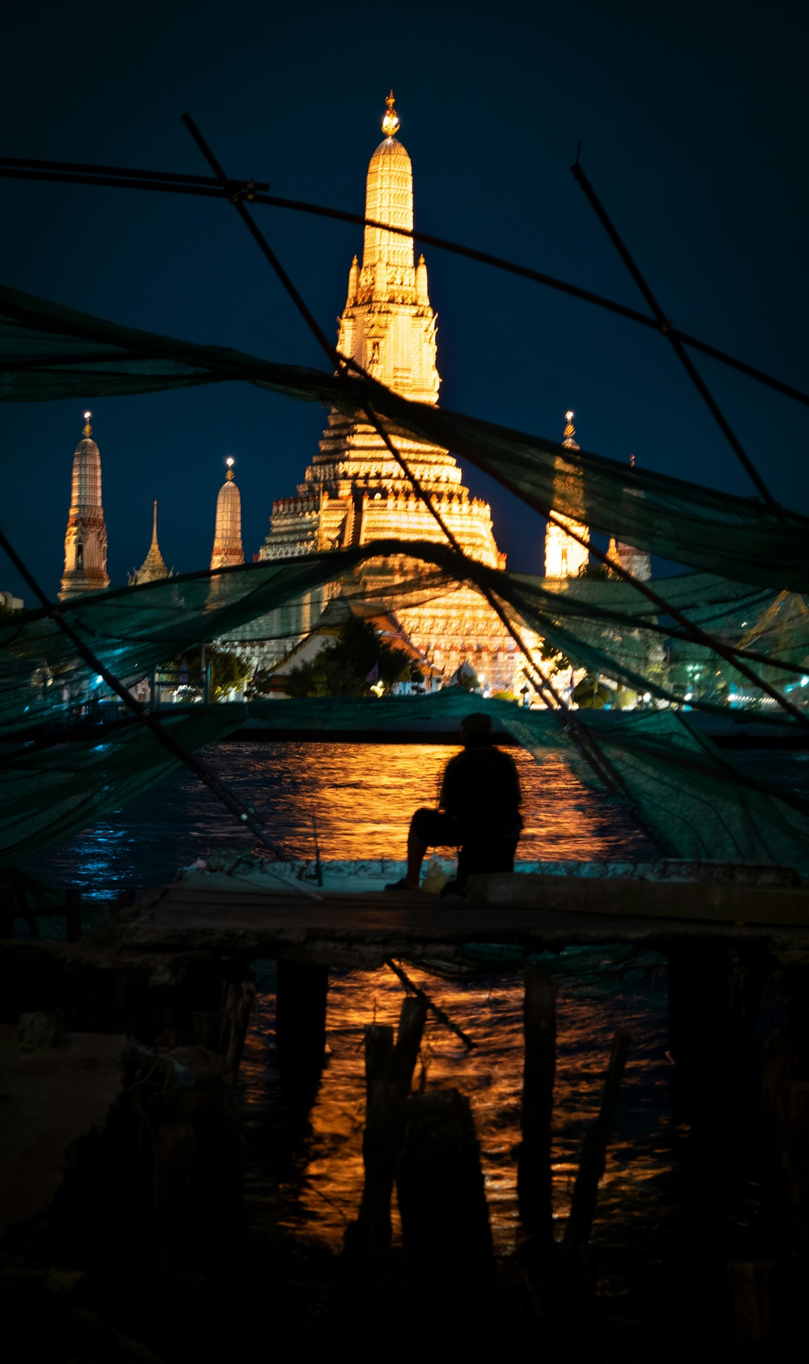 Wat Arun | #Bangkok #Thailandia #viaggigiovani Wat Arun | Cosa Vedere a Bangkok | Biyunfei Yang on Unsplash | Viaggigiovani.it