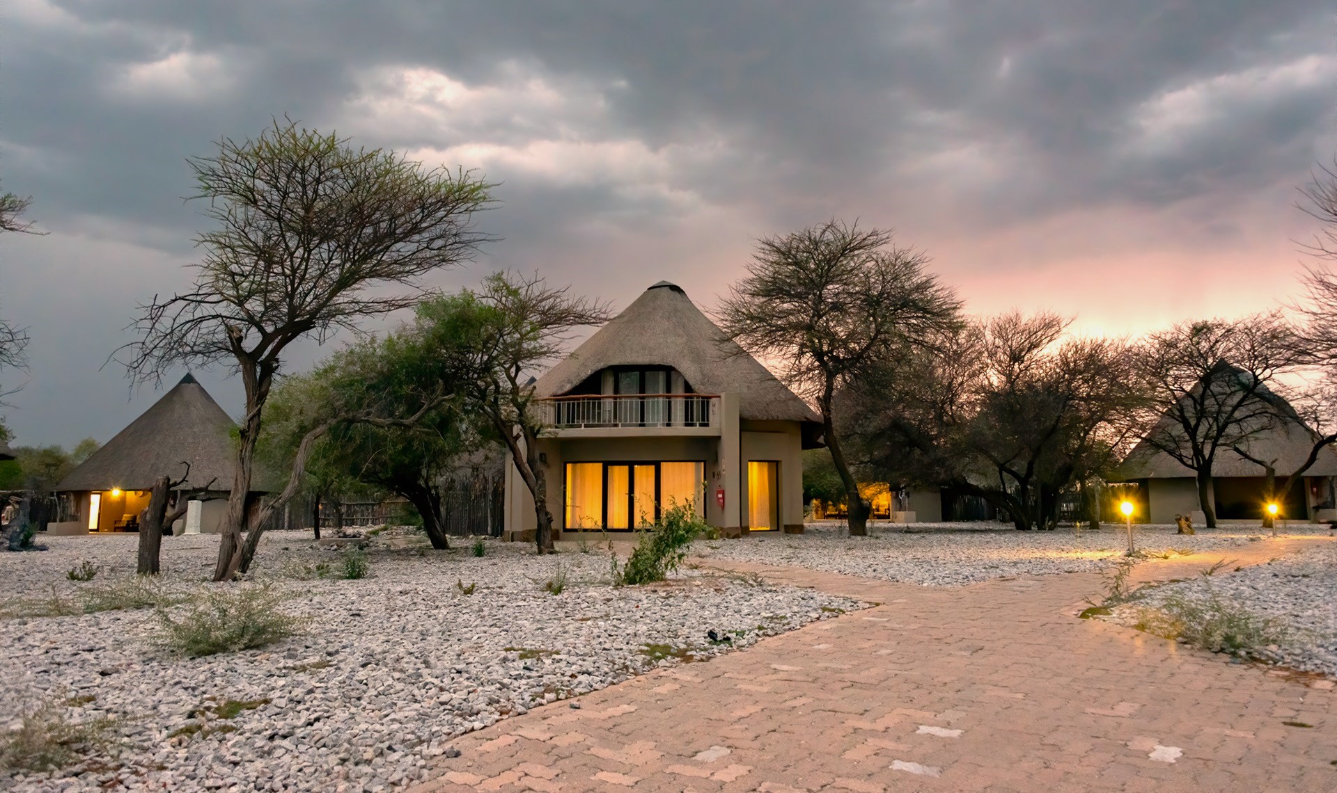 Okaukuejo Camp Lodges, Etosha NP | #Namibia #viaggigiovani Okaukuejo Camp Lodges Etosha NP | Consigli Viaggio Namibia | Viaggigiovani.it