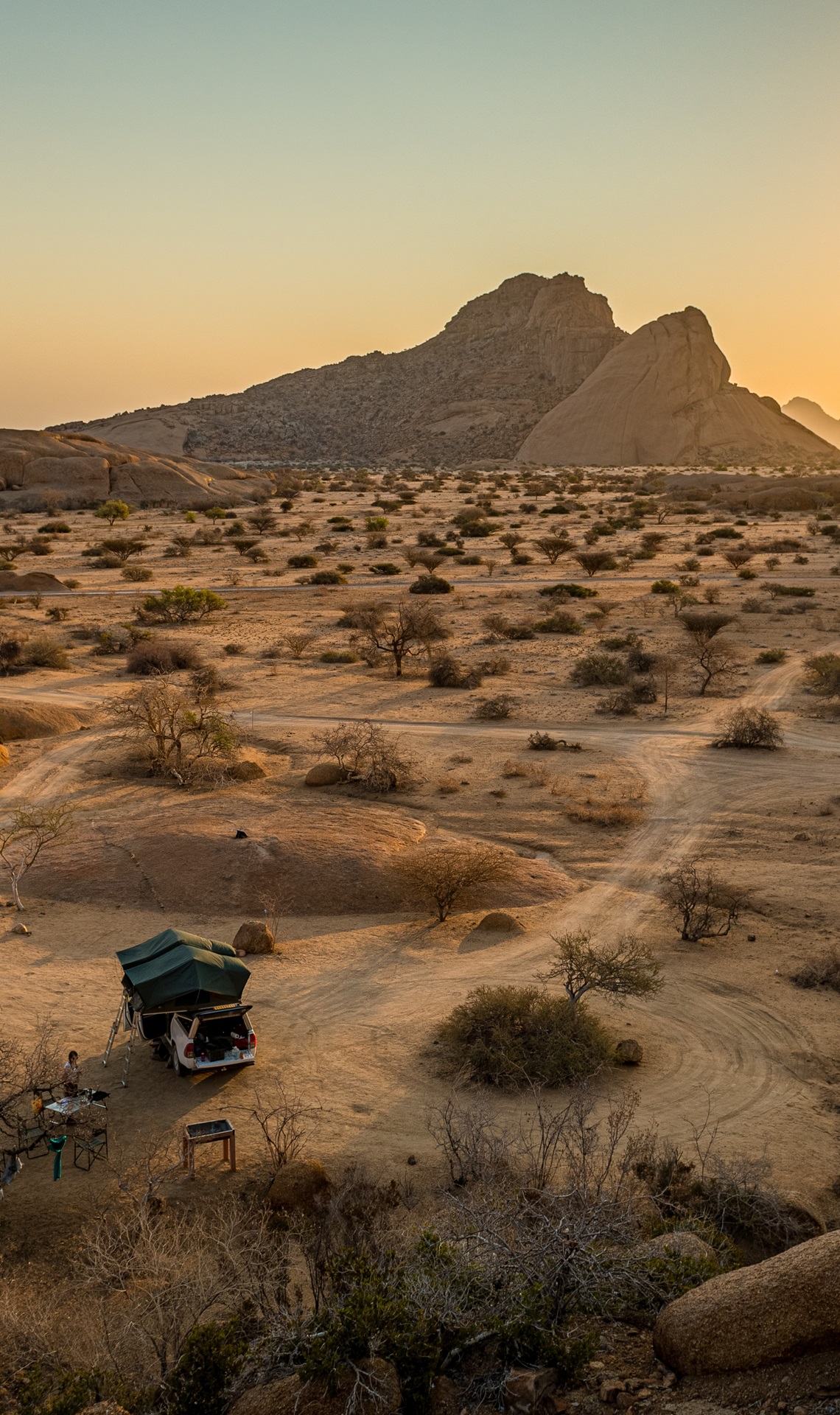 Camping nello Spitzkoppe | #Namibia #viaggigiovani Camping Spitzkoppe | Consigli Viaggio Namibia | Viaggigiovani.it