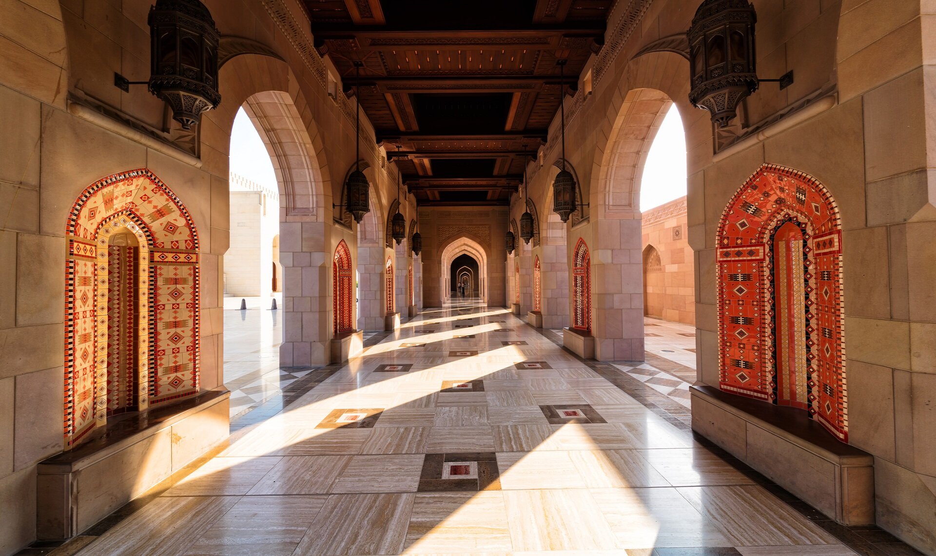 Grande Moschea del Sultano Qaboos | Shutterstock | Viaggigiovani.it