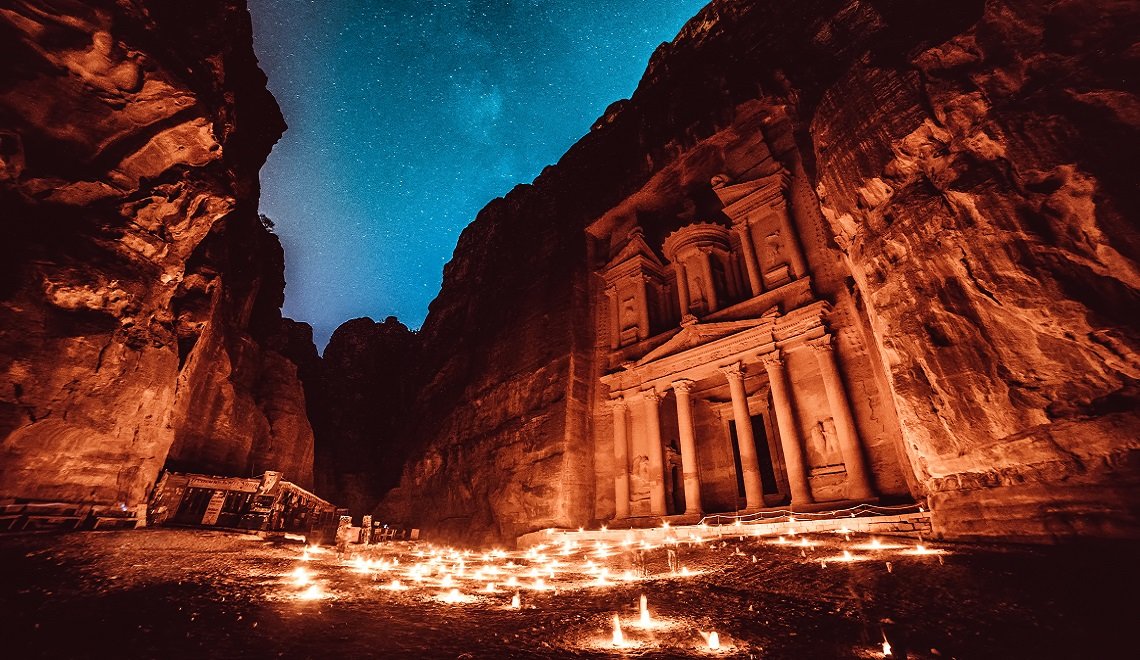 Petra by night, Giordania | Viaggigiovani.it