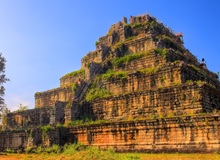 Piramide di Prasat Thom | #Cambogia #viaggigiovani Piramide di Prasat Thom