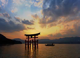 Santuario Itsukushima | #viaggigiovani Santuario Itsukushima
