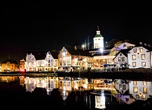 Stavanger di notte | Gunnar Ridderstrom on Unsplash