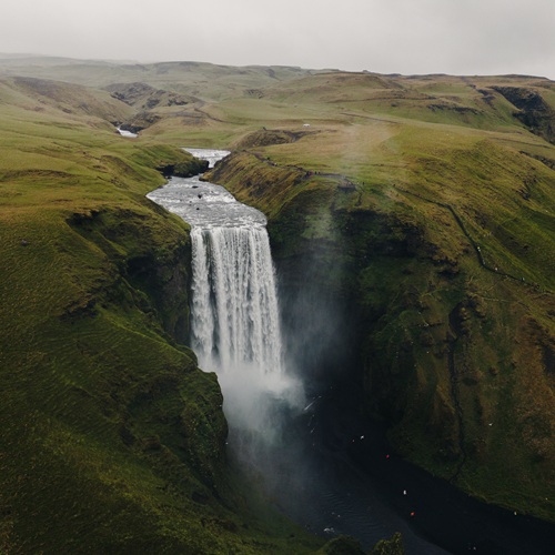 La potenza di Skogafoss | Islanda Viaggiare