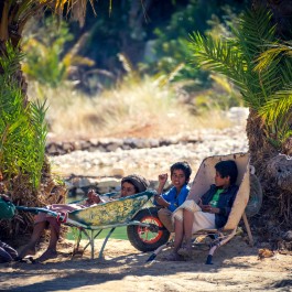 Bambini Wadi Bani Khalid Sharqiyya | Viaggiare in Oman