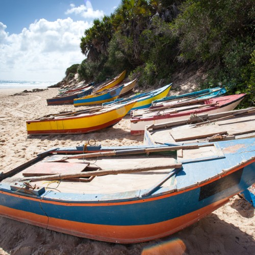 Barche sulla spiaggia a Tofo | Viaggiare in Mozambico