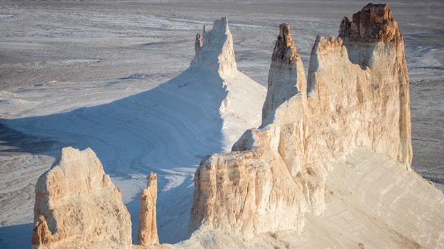 Bozzhira | Tour Kazakistan e Uzbekistan