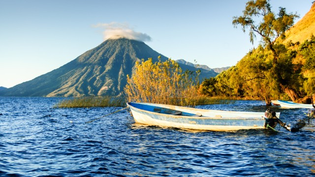 Lungo le sponde del Lago Atitlán | Tour Guatemala