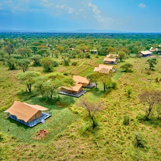 Serengeti, dormire in un campo tendato all’interno del parco