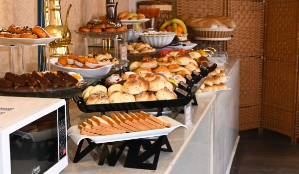 Sahary AlUla Resort Buffet | Tour Arabia Saudita