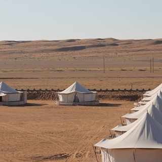 Wahiba Sands, l'esperienza del pernottamento nel deserto