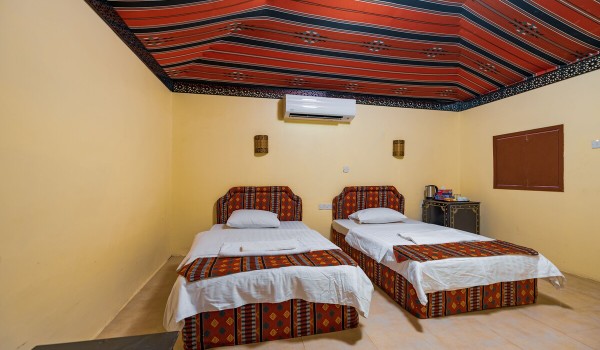 Arabian Oryx Camp, Camera | Tour Oman