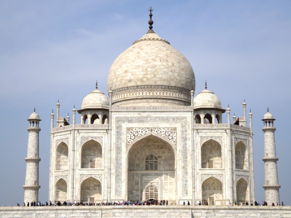 Affascinarsi con la simmetria del Taj Mahal
