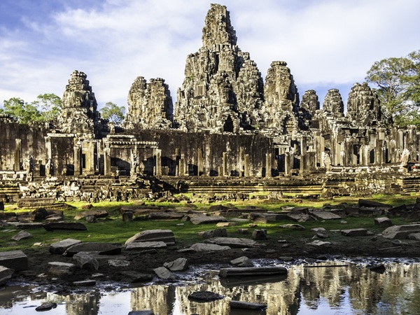 Scoprire la storia dei templi di Angkor