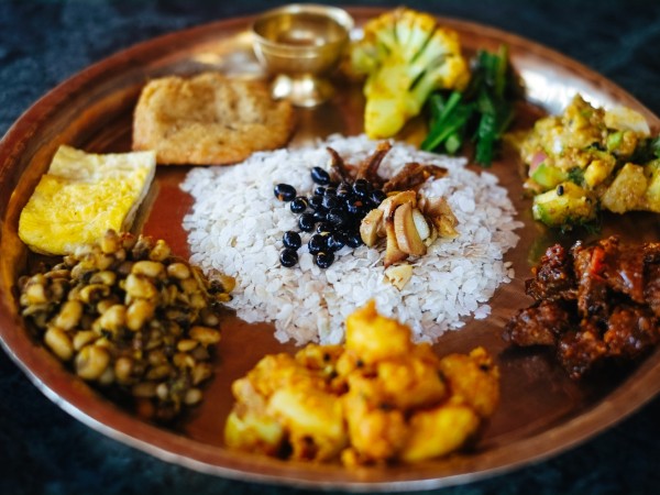 Partecipare alla cena culturale nepalese, un viaggio gastronomico