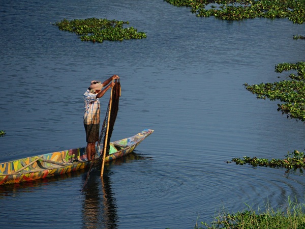 Scoprire la cultura locale nell’isola di Majuli attraverso visite e lezioni di cucina