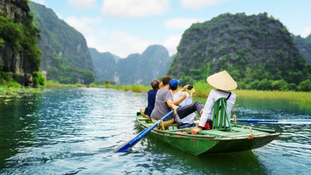 Crociera lungo il fiume a Ninh Binh | Tour Vietnam Solidale