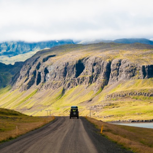 On the road | Viaggiare in Islanda