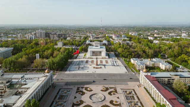 Bishkek, Piazza centrale Ala-Too | Tour in Kirghizistan