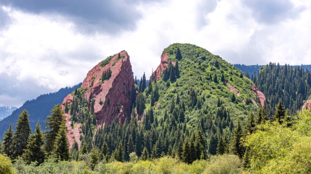 Gola di Jeti Oguz, Broken Heart Mountain | Tour in Kirghizistan