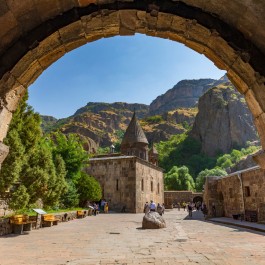 Monastero di Geghard | Viaggiare in Armenia