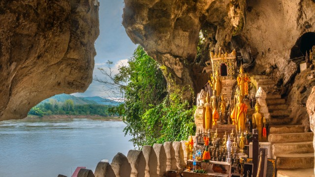 Pak Ou Caves | Tour in Laos