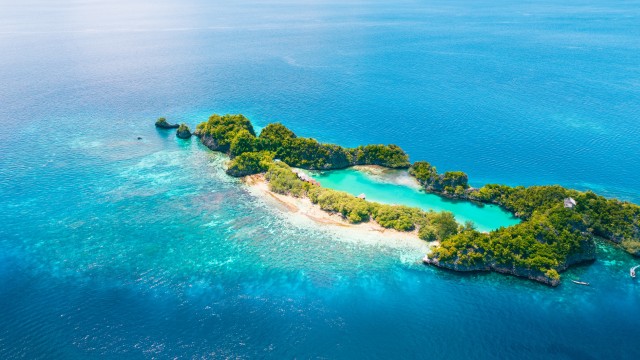 Rufas Island | Indonesia Raja Ampat