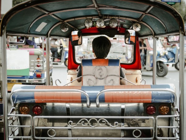 Piccoli detective a Colombo: caccia al tesoro in tuk-tuk