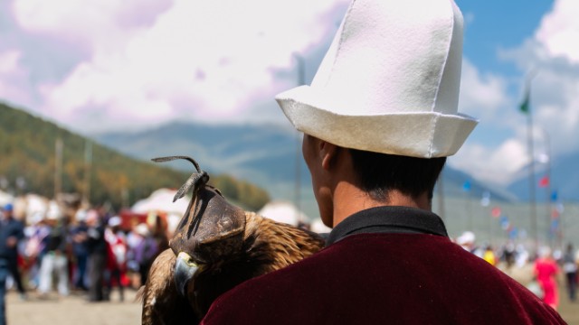 World Nomad Games, esibizione di aquile | Tour in Kirghizistan