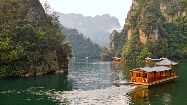 Zhangjiajie, Lago Baofeng | Montagne Avatar Cina