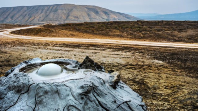 Vulcano di fango nel Gobustan | Tour Azerbaijan
