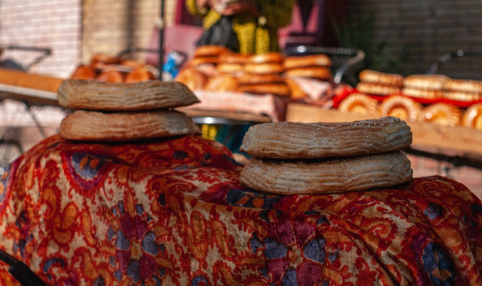 L'obi non, il tipico pane uzbeko